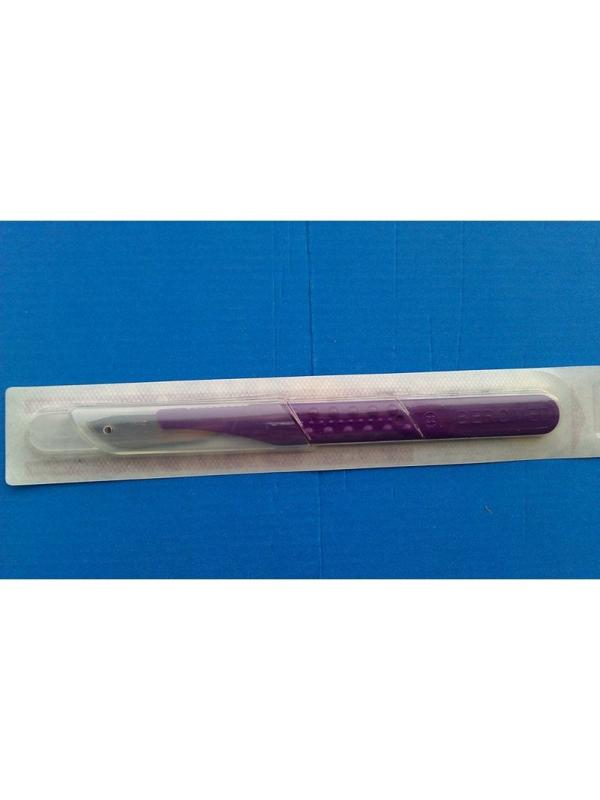 Скальпель стер, лезв.из в/угл.ст. р-18 Beroblade 10шт/уп