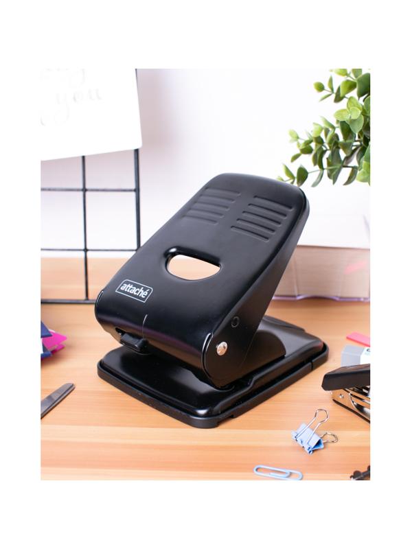 Дырокол Attache до 40 листов, с линейкой, цвет черный