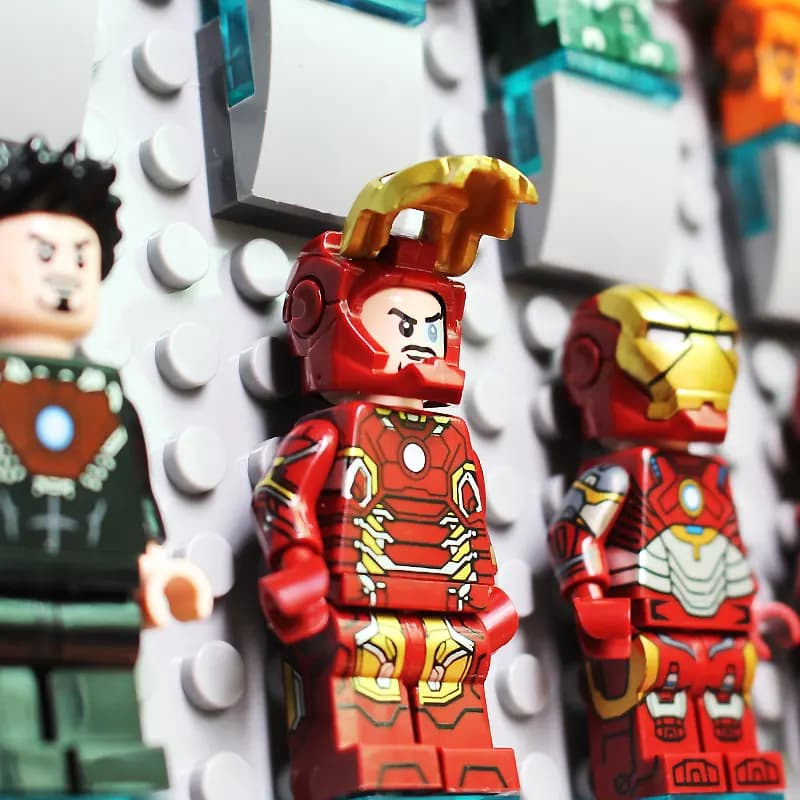 Конструктор Lepin «Книга Железного человека» 3301 (Super Heroes) / 2009 деталей