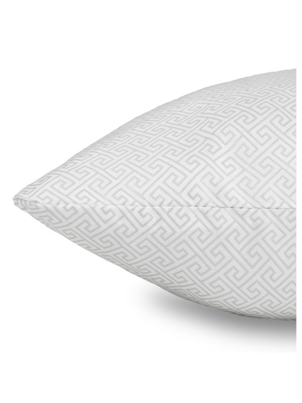 Подушка 60х60, 100% п/э, синтепон