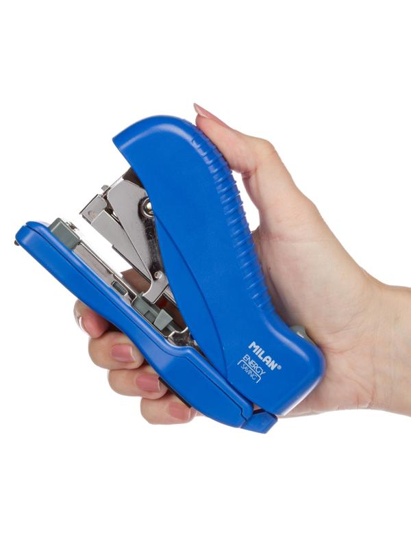 Степлер Milan (N24/6, 26/6) до 30лис, энергосберегающий,пластик,син