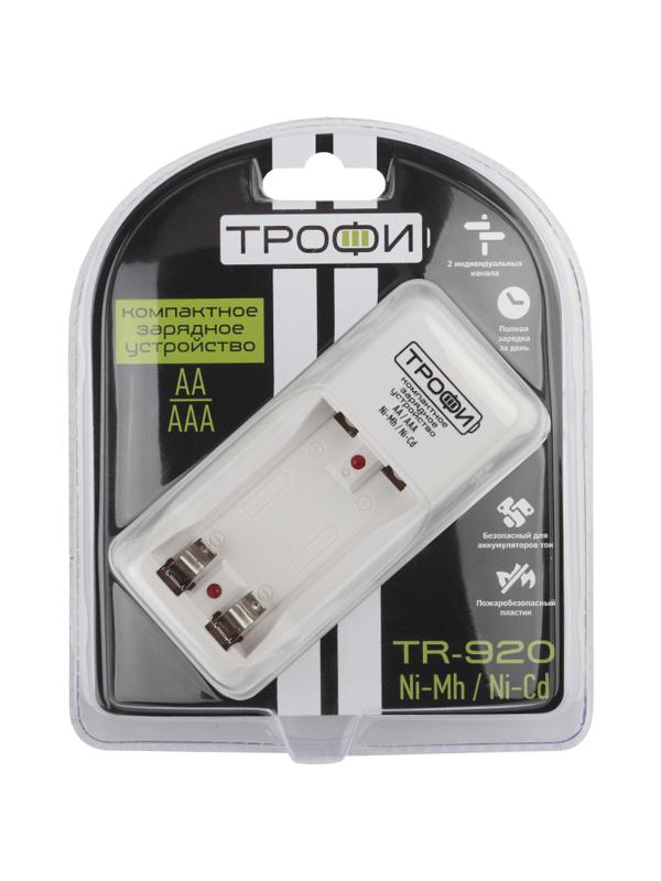 Зарядное устройство Трофи TR-920 2 слота AA/AAA 6/24/768 C0031275