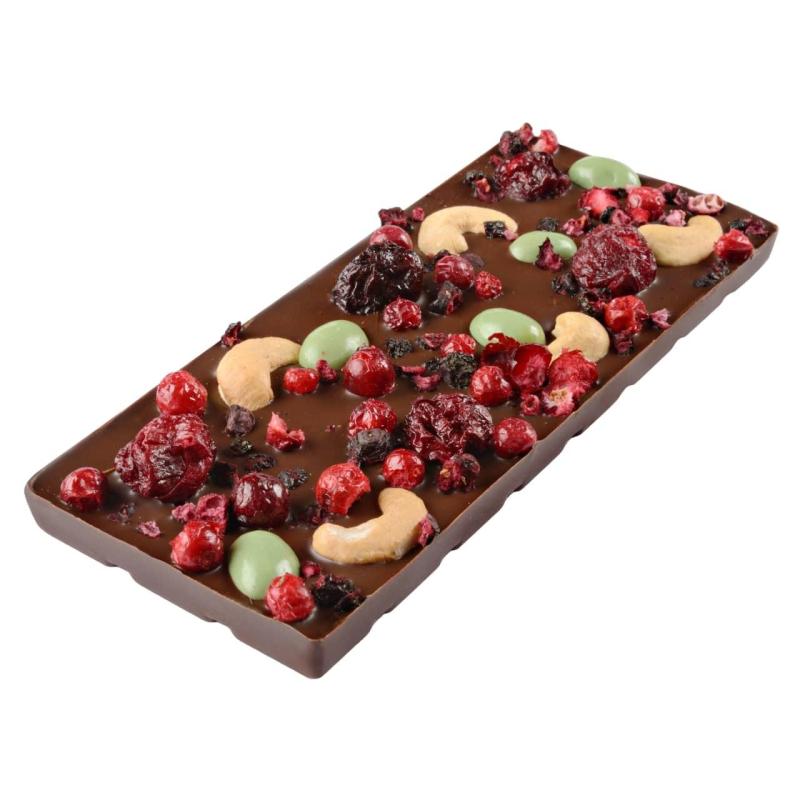 Шоколад темный с украшением брусника, вишня, кешью