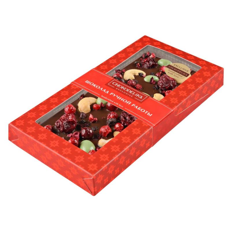 Шоколад темный с украшением брусника, вишня, кешью
