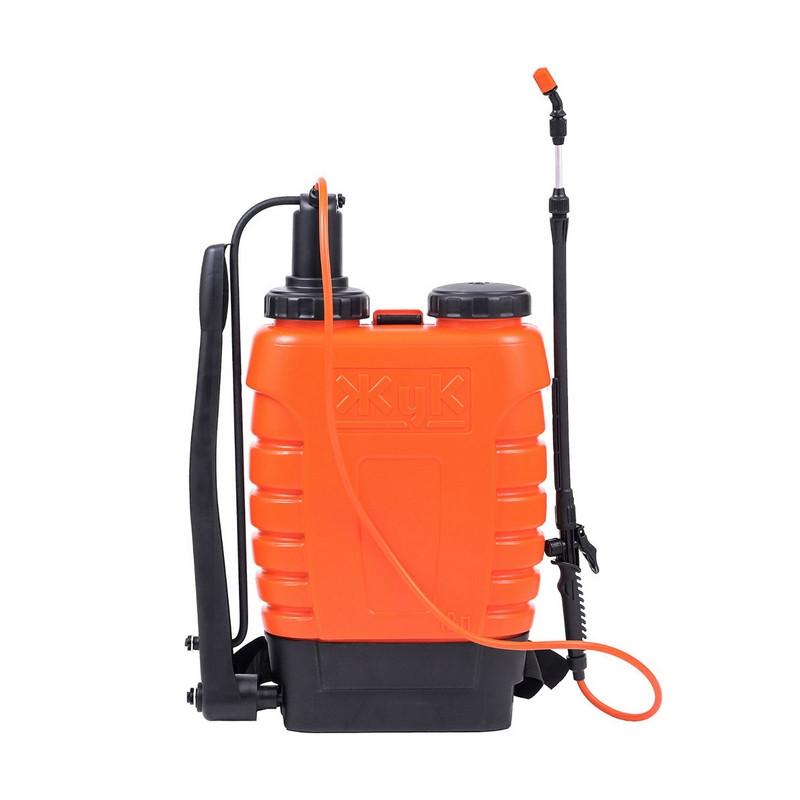 Опрыскиватель ЖУК 112 с брандспойтом и наплечными ремнями,12л (8170)