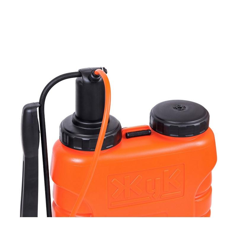 Опрыскиватель ЖУК 112 с брандспойтом и наплечными ремнями,12л (8170)