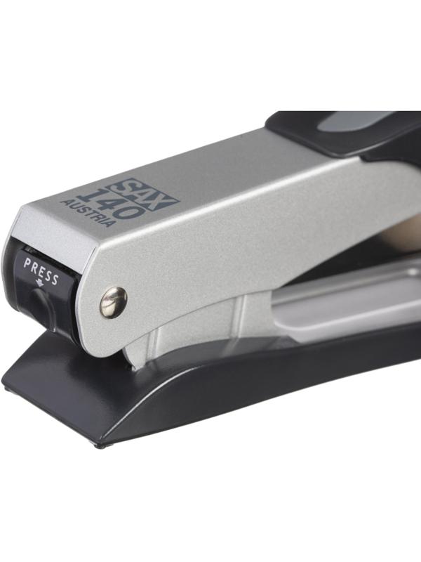 Степлер SAX A 140  (24/6,24/8,26/6,26/8) 45 листов, металл, черно-серый