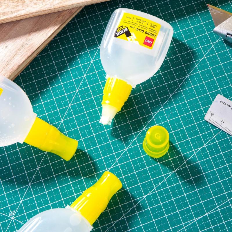 Клей канцелярский жидкий Deli 50мл прозрачный E7304