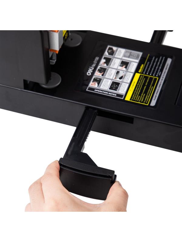 Дырокол мощный Deli E0150 до 150 лис.,с линейкой,сталь,картонная уп.,черный