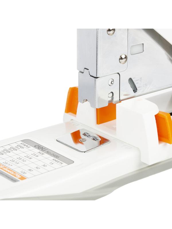 Степлер мощный Deli N23/6-23/17 до 120 листов, в картонной уп., белый