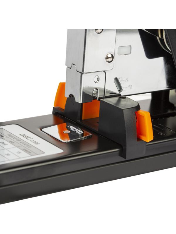 Степлер мощный Deli Effortless E0386(N23/6-23/17)до120л,энергосб,пл/мет,асс