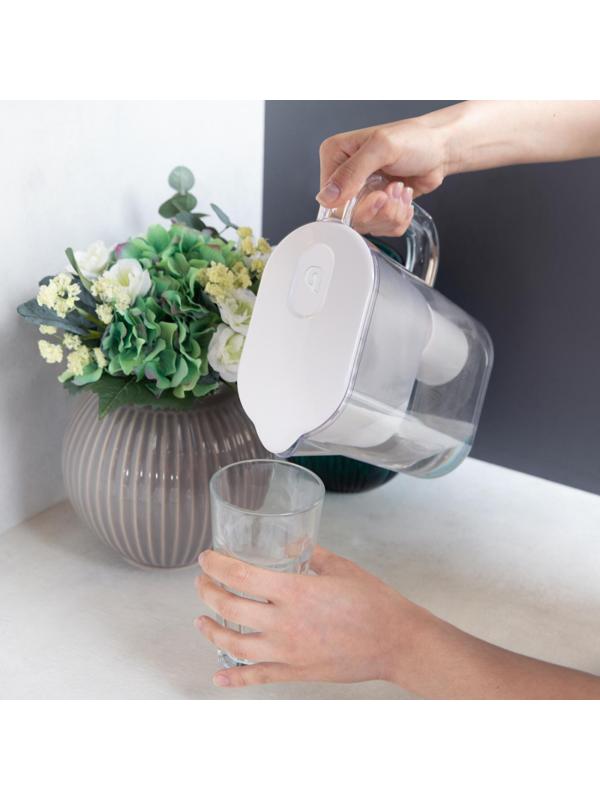 Фильтр -кувшин для очистки воды БАРЬЕР Аляска XS 2,5 л, цвет белый