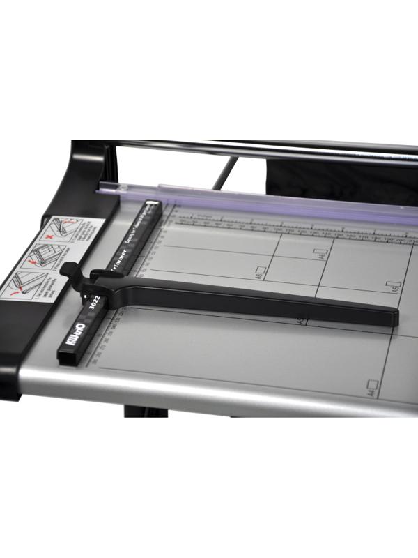 Резак для бумаги Kw-Trio 3022, A0, 1300 мм, 7л., роликовый