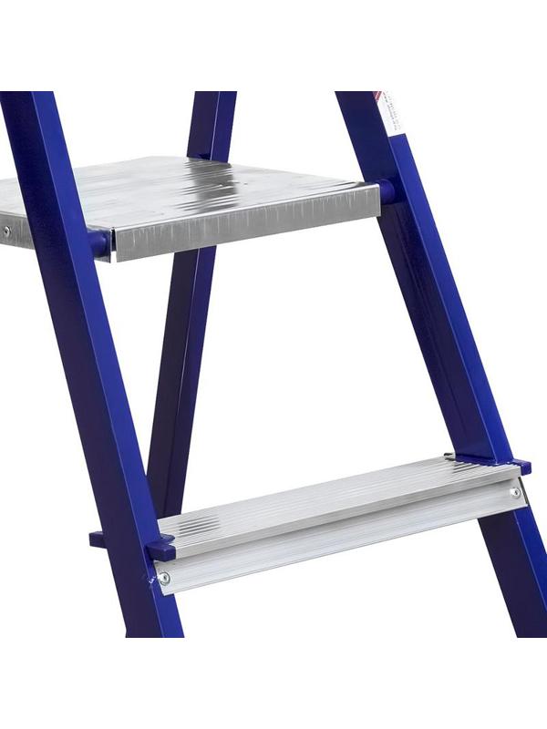 Стремянка Алюмет стальная окрашенная с алюминиевыми ступенями  4 ст. М8404