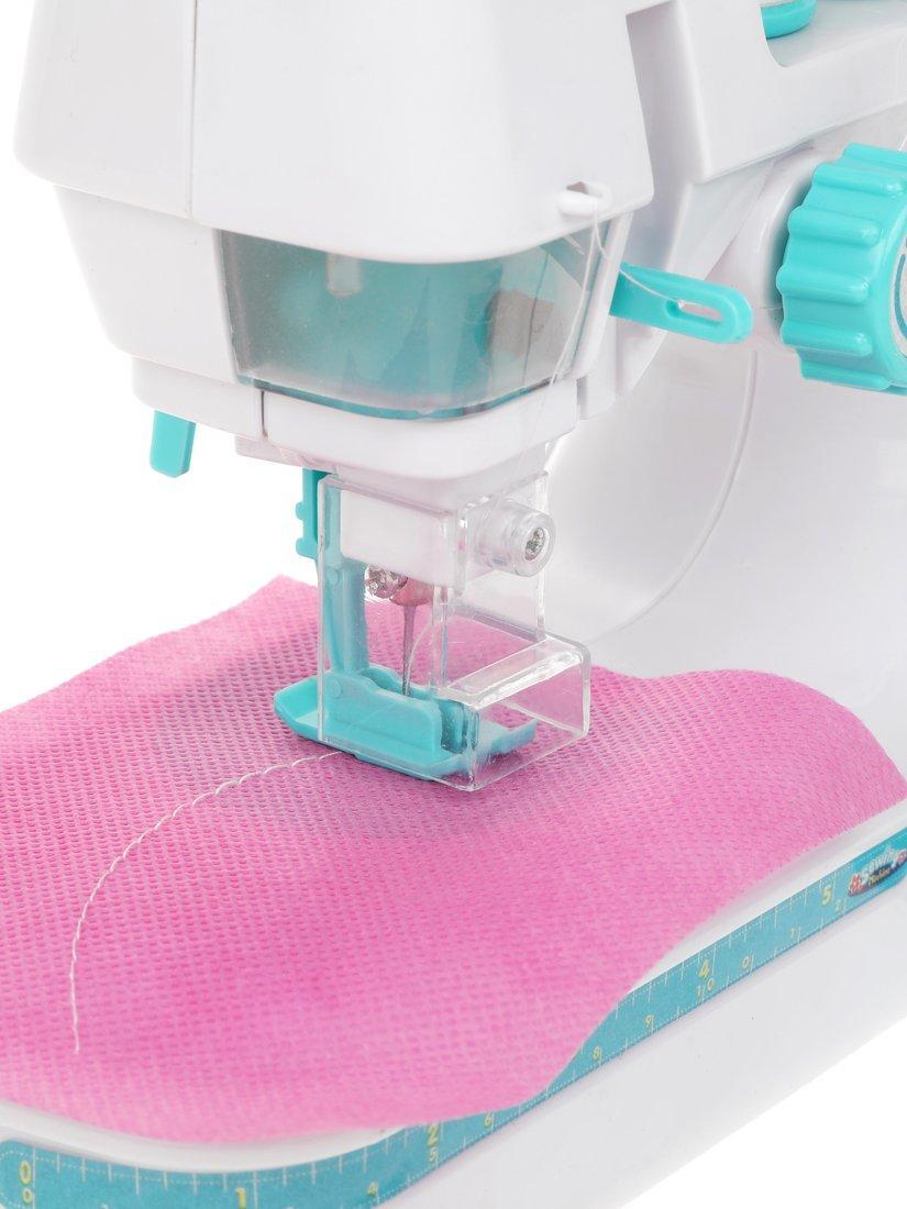 Игр. наб. Бытовая техника, свет, в компл. швейная машинка, нитки 3шт, эл. пит.
ААх3шт не вх. в компл., кор