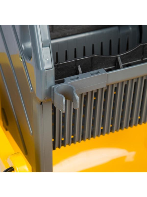 Тележка уборочная с отжимным прессом 65 x 40 x 87см 32л AF08081