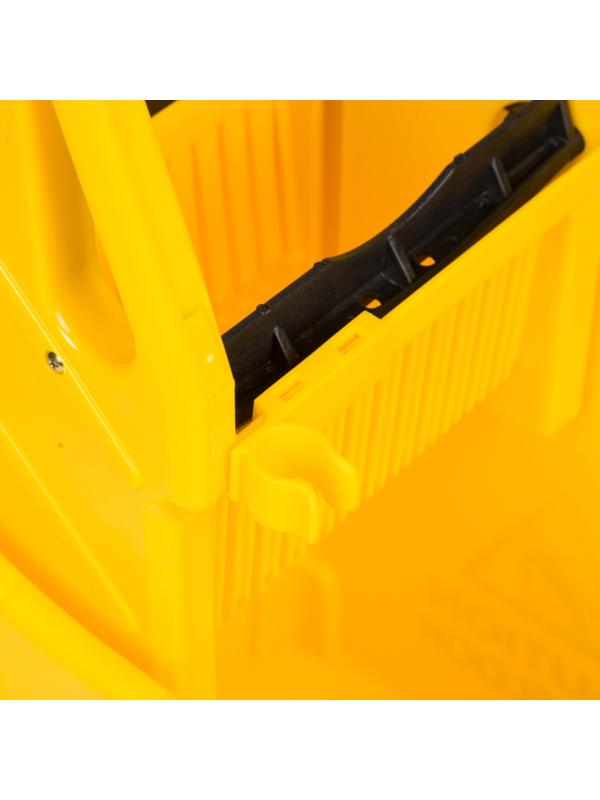 Тележка уборочная с отжимным прессом 45,5x37x97см 31л AF08088