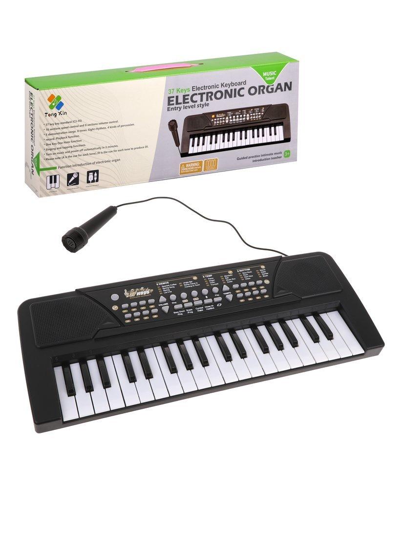 Музыкальный инструмент: Синтезатор, звук, 37 клавиш, микрофон, USB кабель, эл.
пит. ААх4 не вх. в комплект, коробка