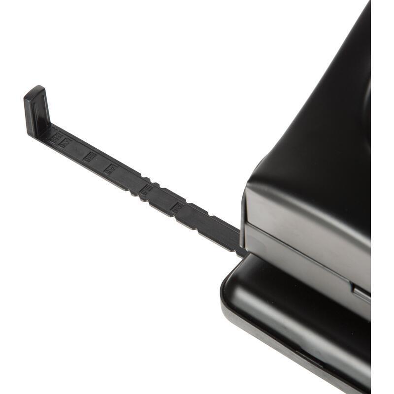 Дырокол металлический Attache Economy до 65 листов, с линейкой, цвет черный