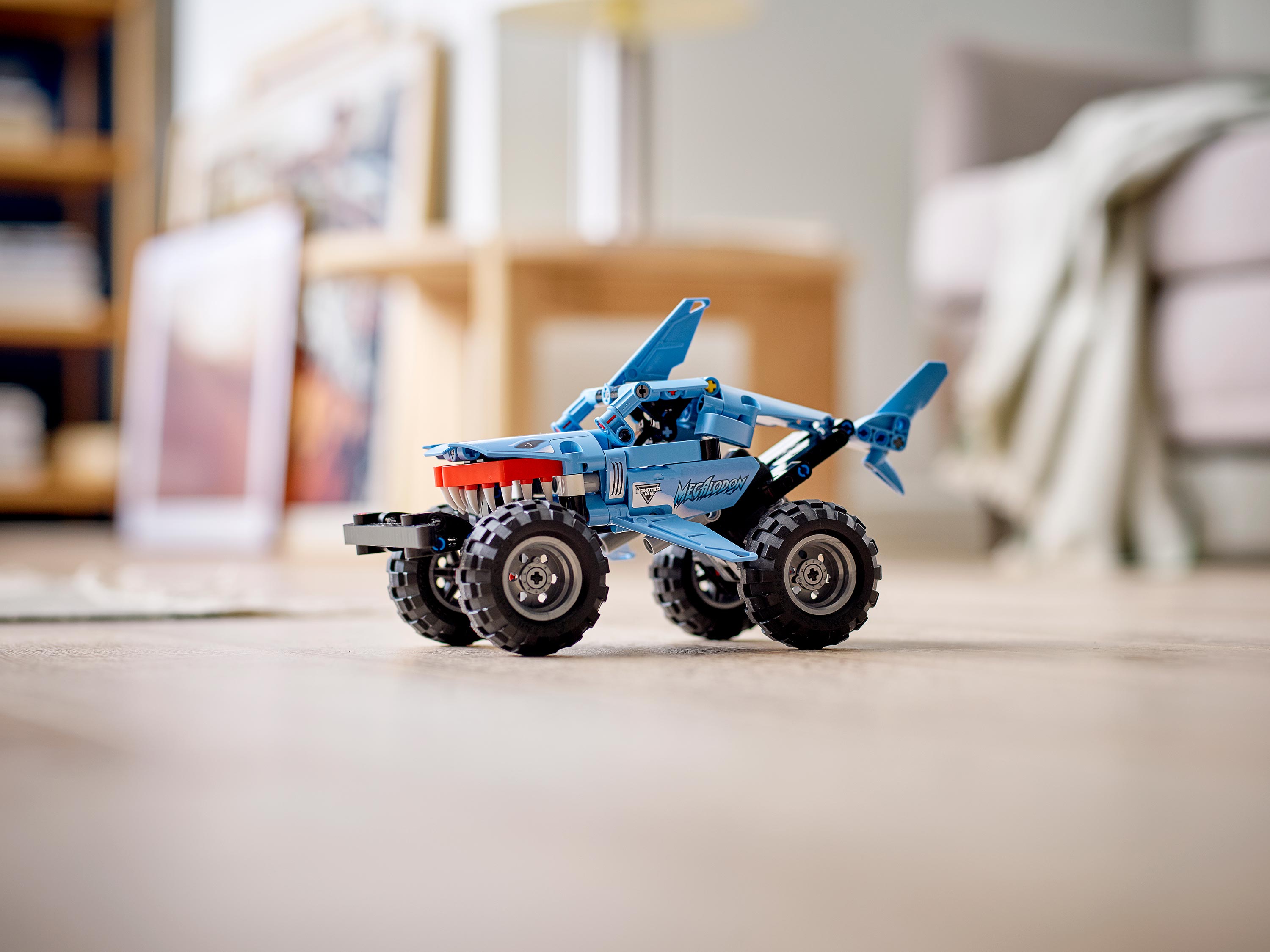 Конструктор Bl «Monster Jam Jam Megalodon» 22134 (Technic 42134) / 247 деталей