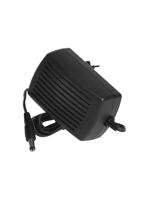 Зарядное устройство ИНТЕРСКОЛ ЗУ-1,5/12, 12В, 1.5А/ч, Li-ion (2401.014)