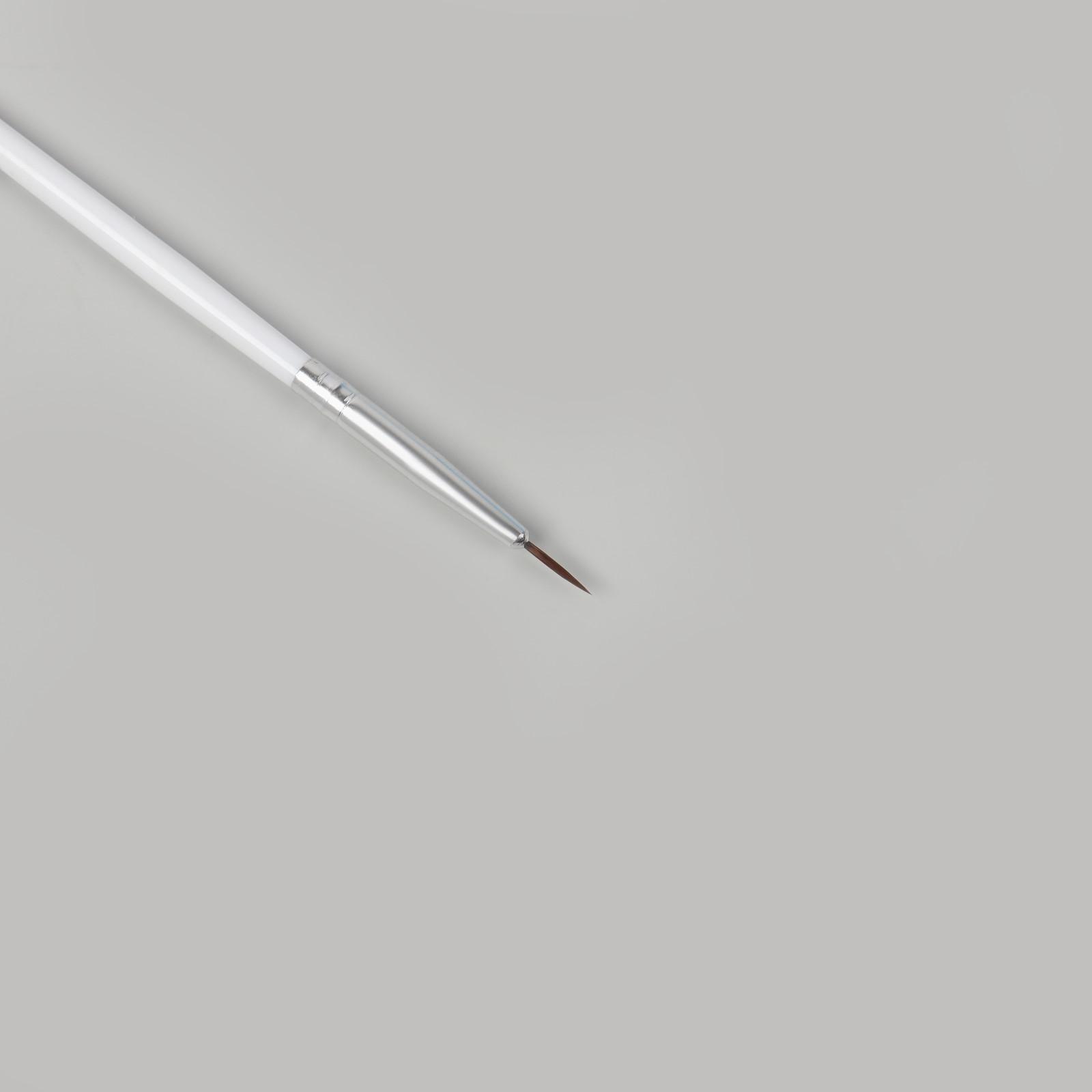 Кисть для дизайна ногтей «Волос», 16,5 см, d=2 × 6 мм, цвет белый