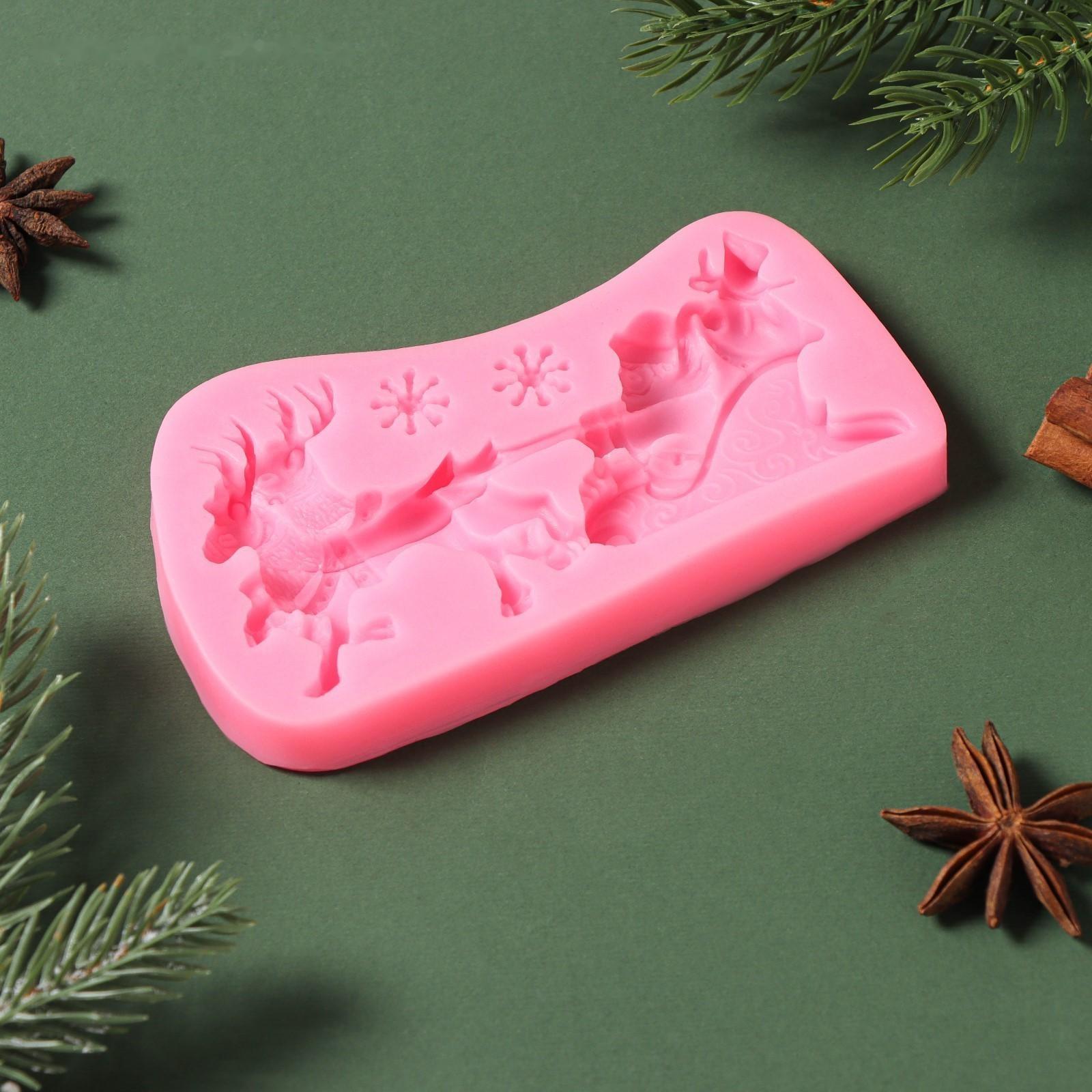 Силиконовый молд «Упряжка», 13×7,5×1,2 см, цвет розовый