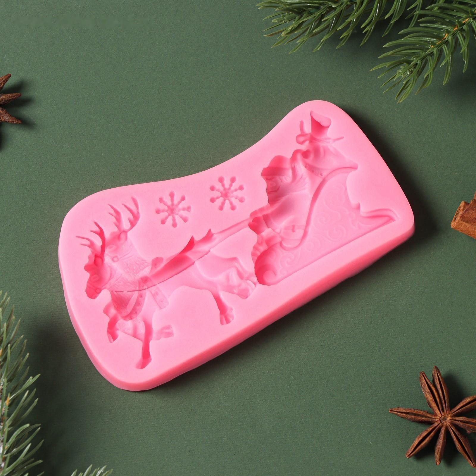 Силиконовый молд «Упряжка», 13×7,5×1,2 см, цвет розовый