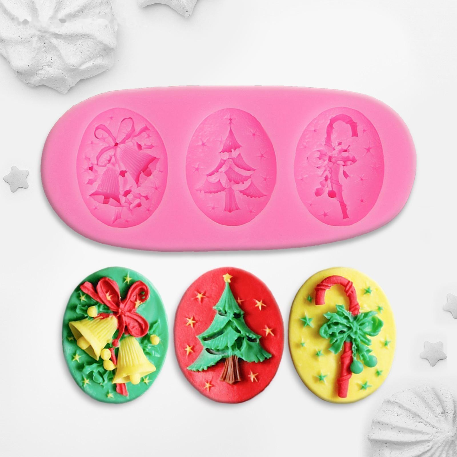 Силиконовый молд «Новогодняя ёлка», 11×4,8 см, цвет розовый
