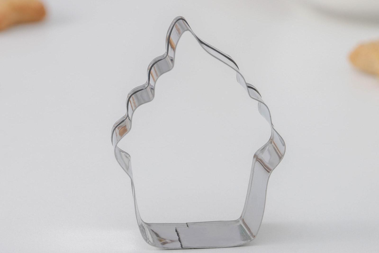 Набор форм для вырезания печенья Доляна «Человечек, капкейк, колокольчик, ёлочка», 4 шт