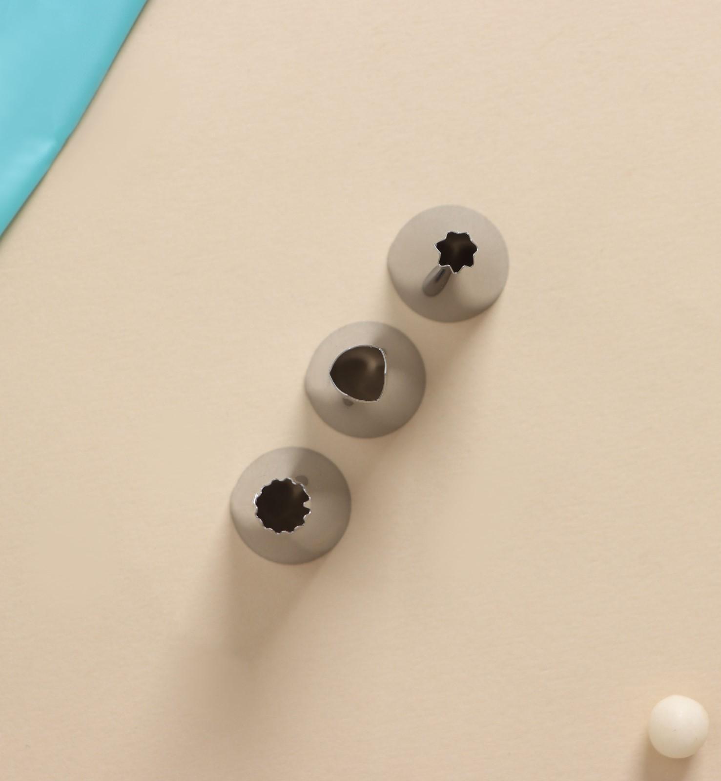 Набор кондитерский, 6 предметов: адаптер, мешок, 4 насадки 1,7×3 см