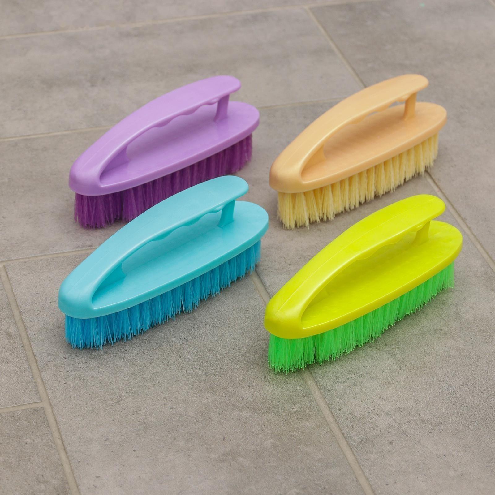 Щётка-утюжок «Дельта», цельная ручка, 16×5×6,5 см, цвет МИКС