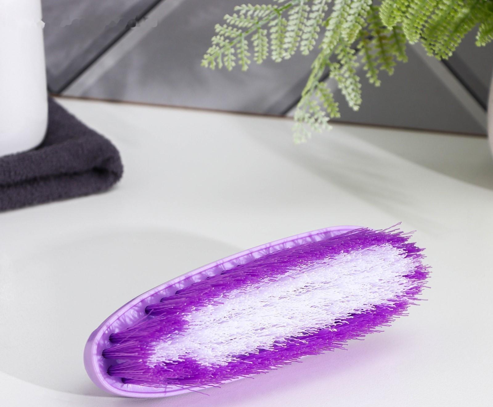 Щётка-утюжок «Дельта», цельная ручка, 16×5×6,5 см, цвет МИКС