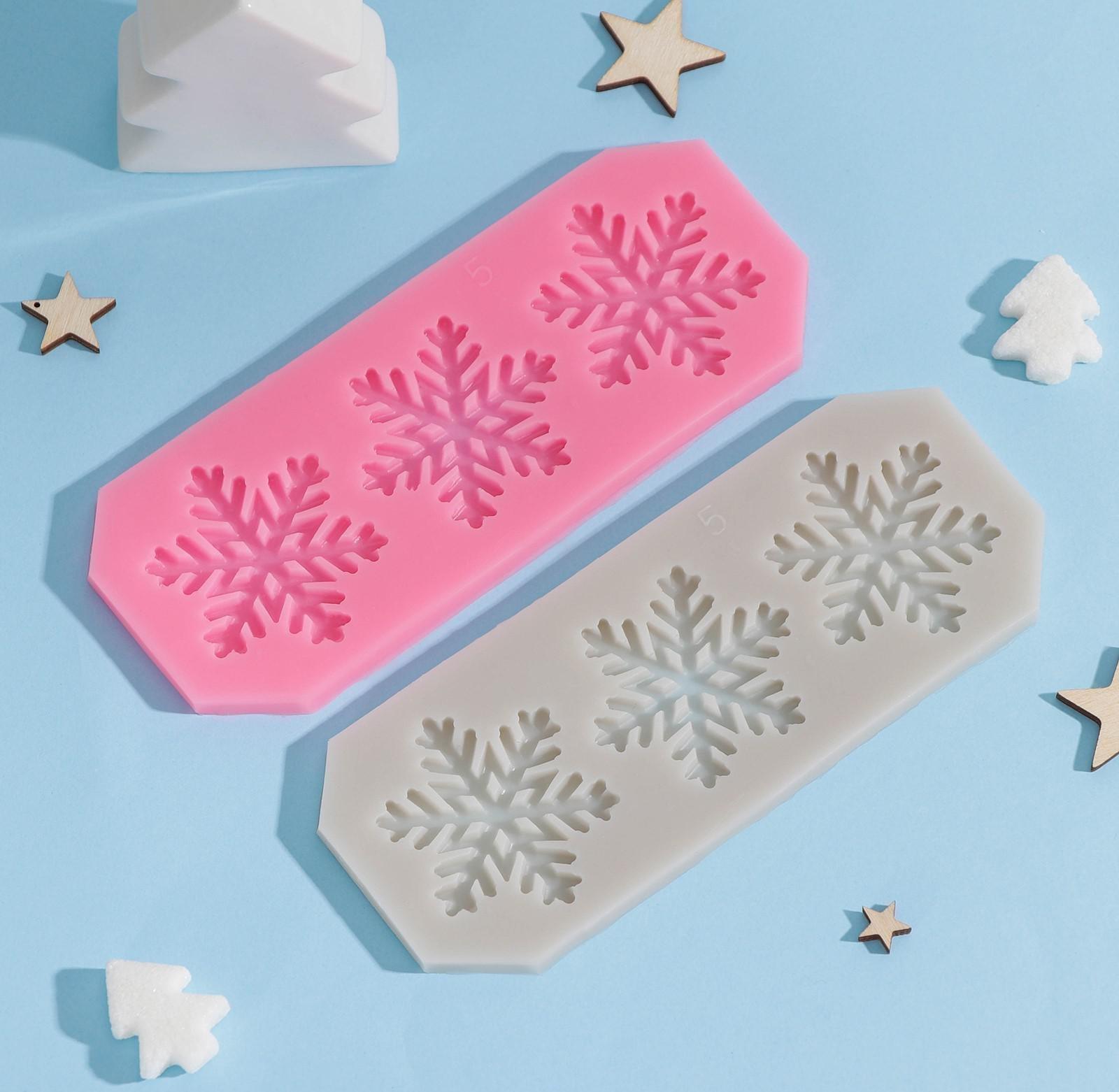 Силиконовый молд «Снежинки», 17,5×6,8×0,5 см, цвет розовый