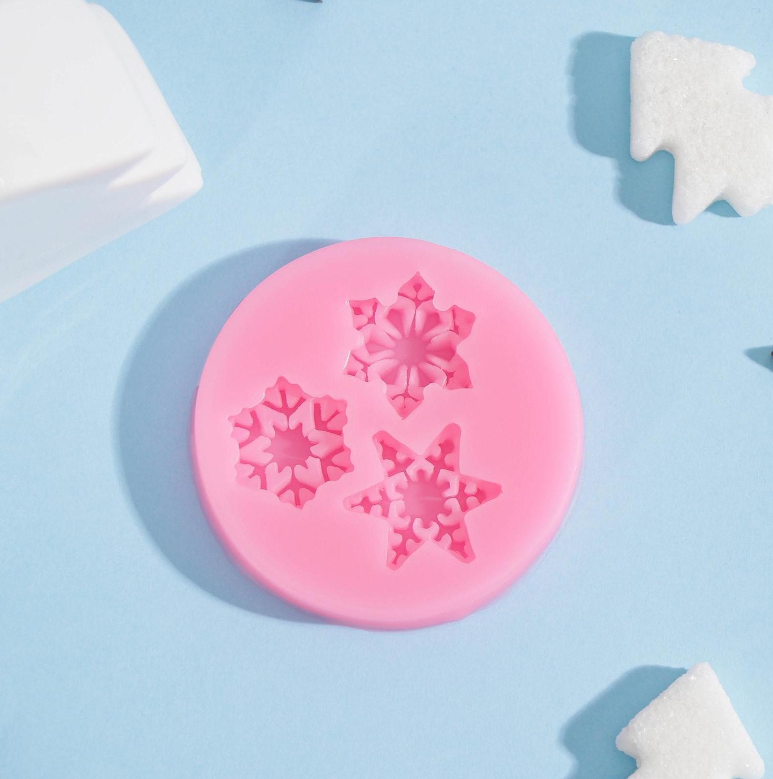 Силиконовый молд «Метелица», 5,5×5,5×0,8 см, цвет розовый