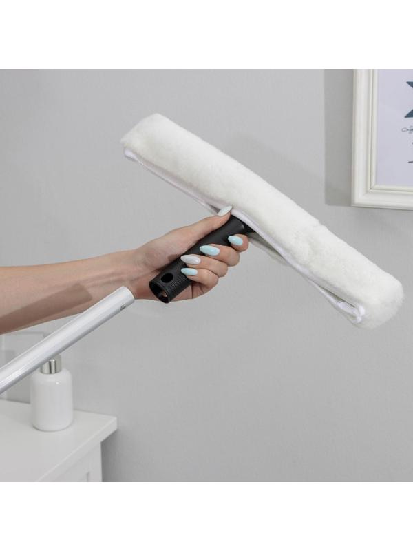 Рукоятка алюминиевая, 122 см, d=2,1 см, с отверстием под клипсу