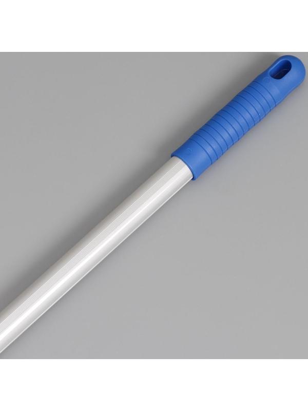 Рукоятка алюминиевая, 122 см, d=2,1 см, с отверстием под клипсу