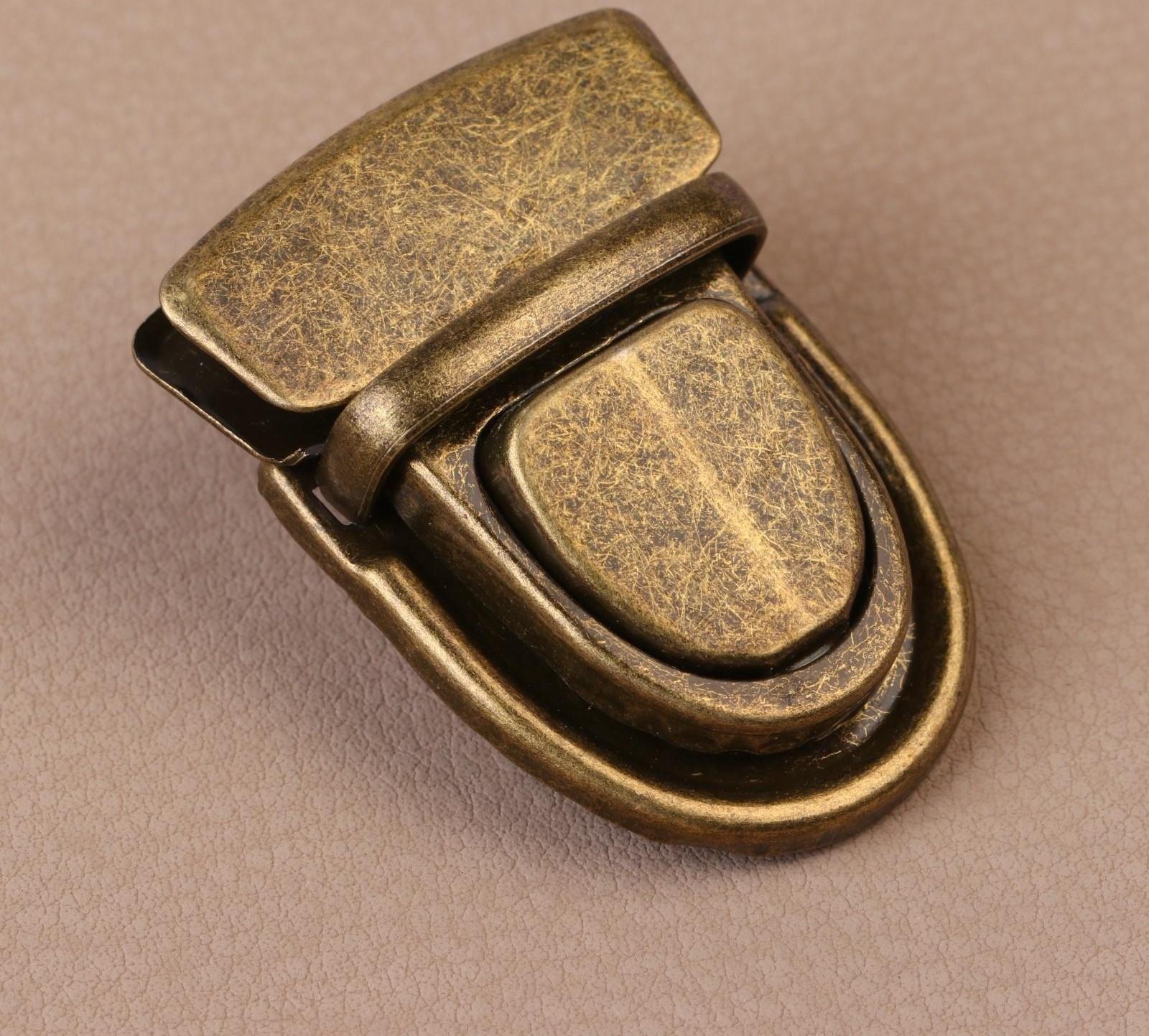 Застёжка для сумки, 4 × 3 см, цвет бронзовый