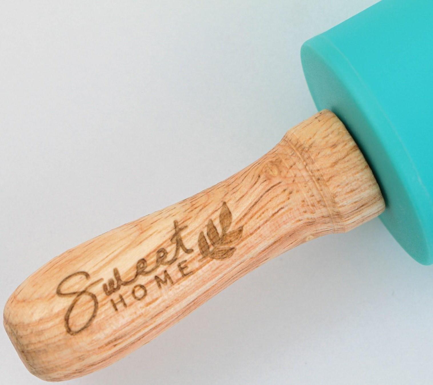 Скалка «Прованс», 31 х 4 см, силикон, дерево, цвет бирюзовый