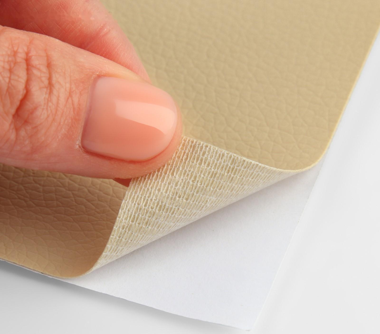 Искусственная кожа, с клеевой основой, 137 × 50 см, 0,5 мм, цвет молочный