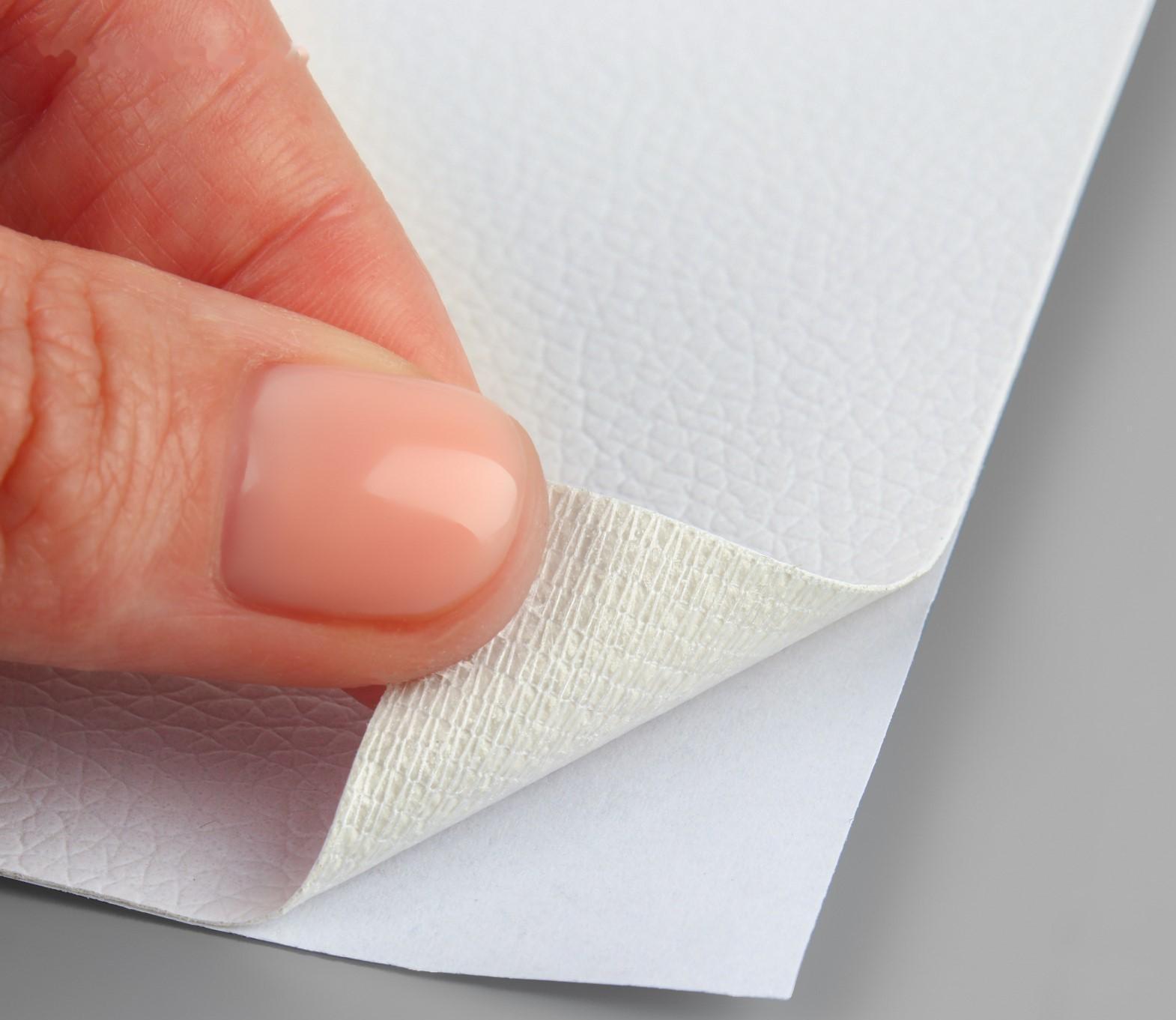 Искусственная кожа, с клеевой основой, 137 × 50 см, 0,5 мм, цвет белый