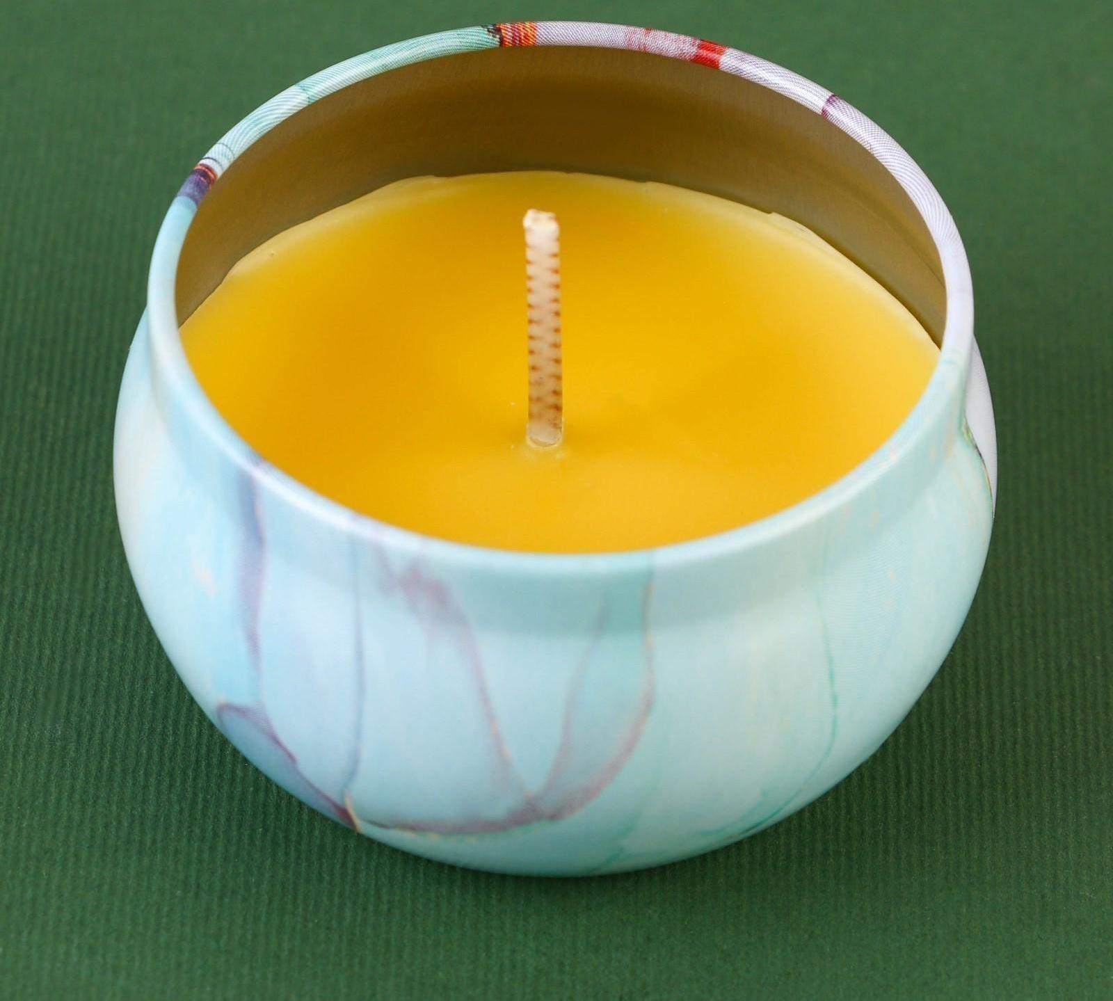 Новогодняя свеча в банке «Загадывай», еловые шишки, высота 5 см