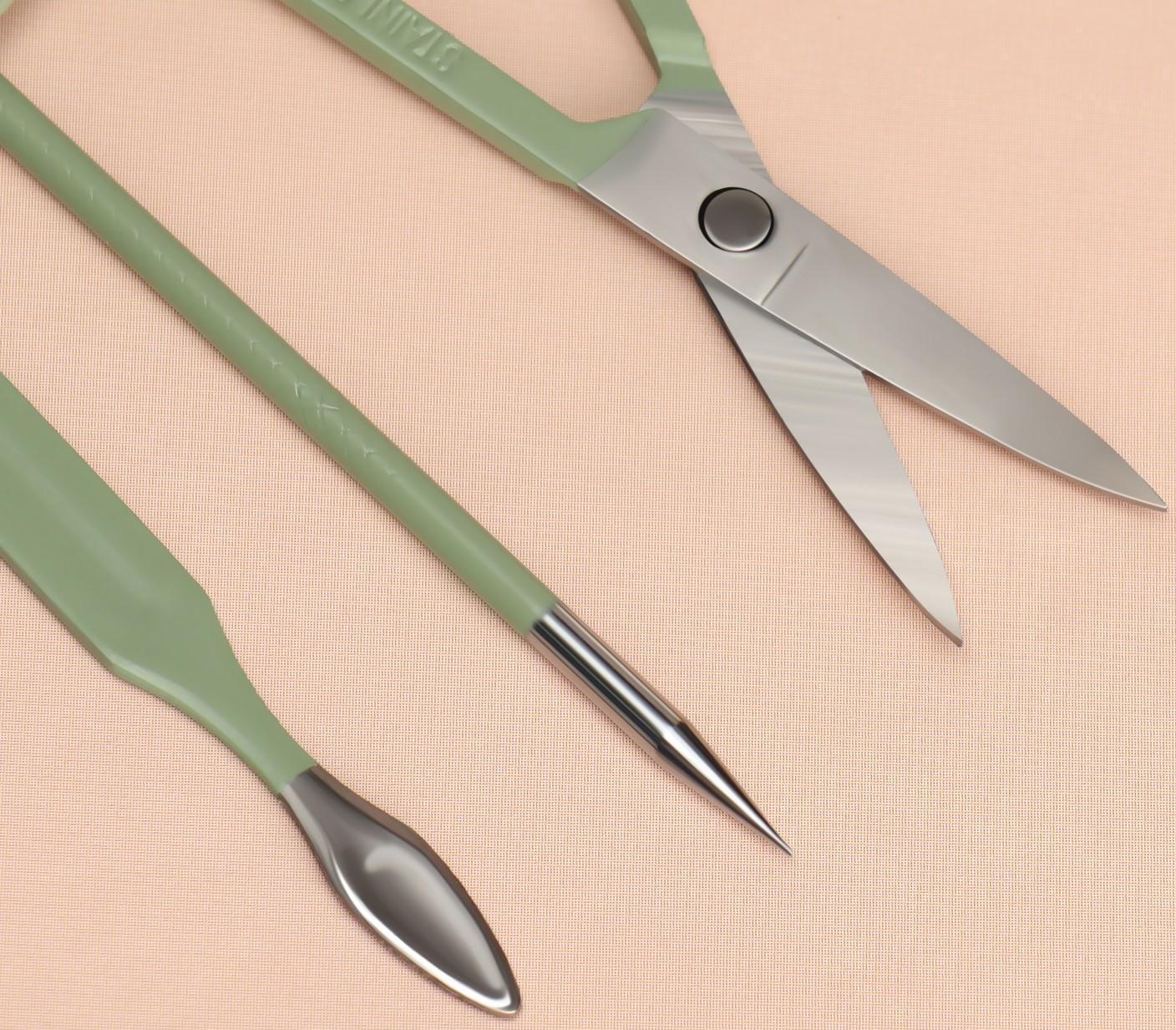 Набор маникюрный, 10 предметов, в футляре, цвет бирюзовый