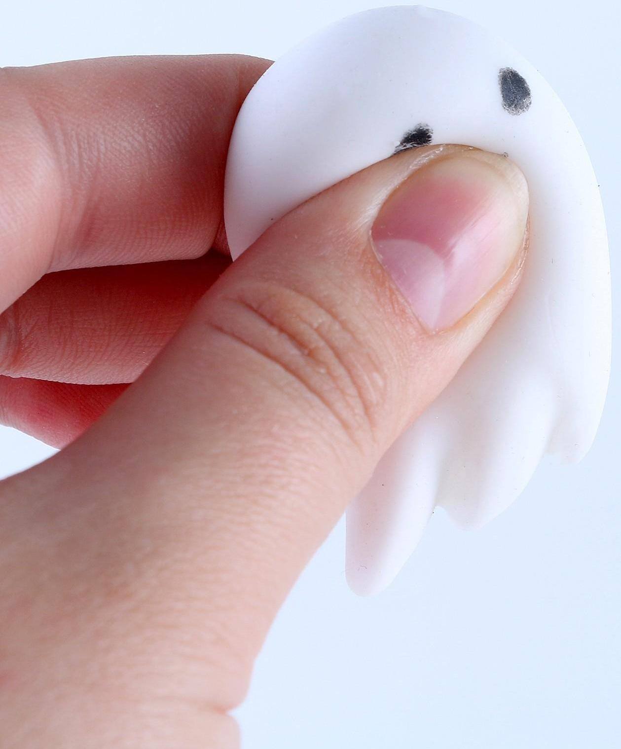 Игрушка-сюрприз «Мяк-жмяк», привидение с наклейками, МИКС