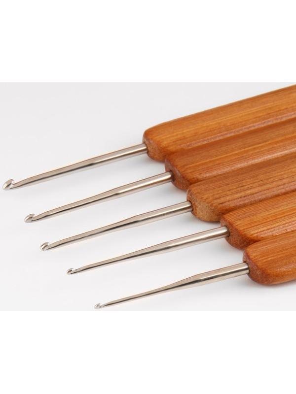 Набор крючков для вязания, с бамбуковыми ручками, d = 0,75/1/1,25/1,5/2 мм, 13,5 см, 5 шт