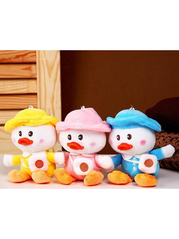 Мягкая игрушка «Утка с сумочкой», 12 см, цвета МИКС