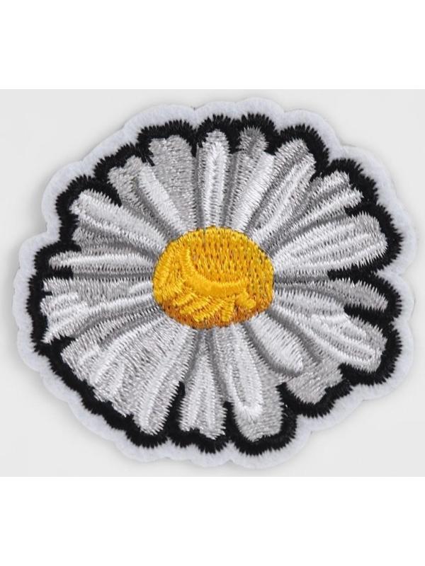 Патч клеевой на одежду, обувь, сумки «Ромашка», 6 × 5,5 см