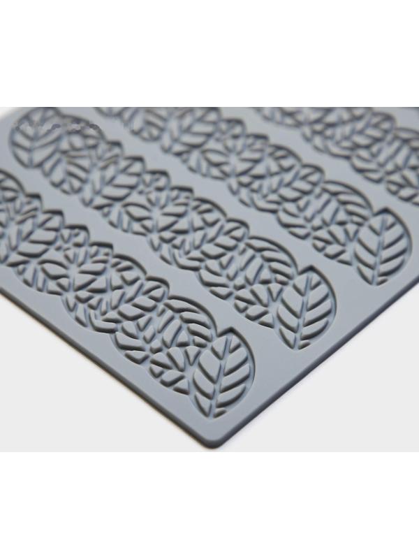 Силиконовый коврик для айсинга Доляна «Листья», 16×13×0,3 см, цвет серый