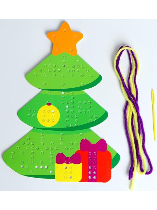 Новый год, вышивка пряжей «Ёлка» на картоне с пластиковой иглой