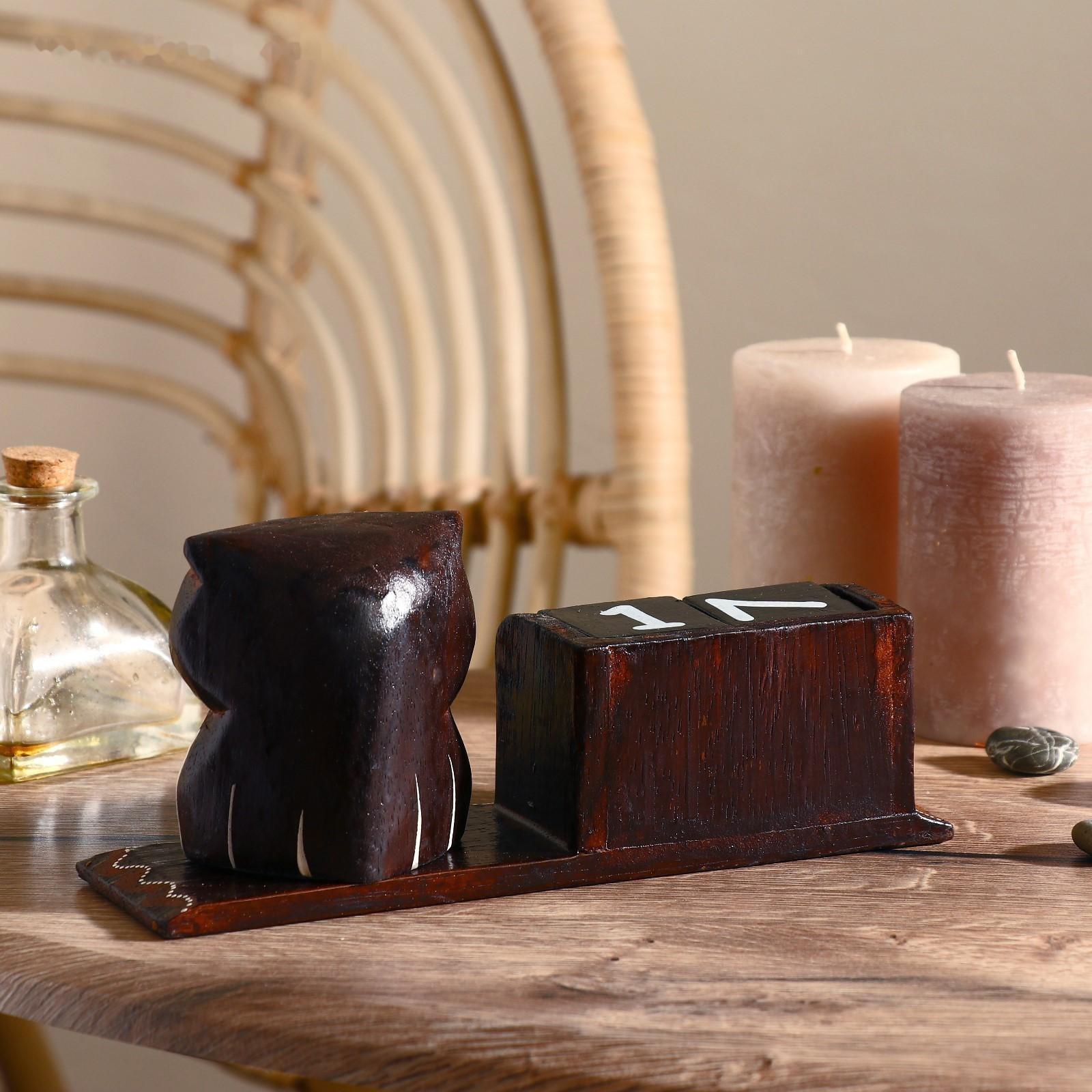 Календарь настольный дерево 